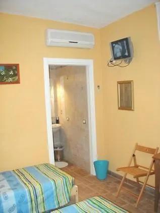 La Papaya Hotel Marina Di Pisa Italy